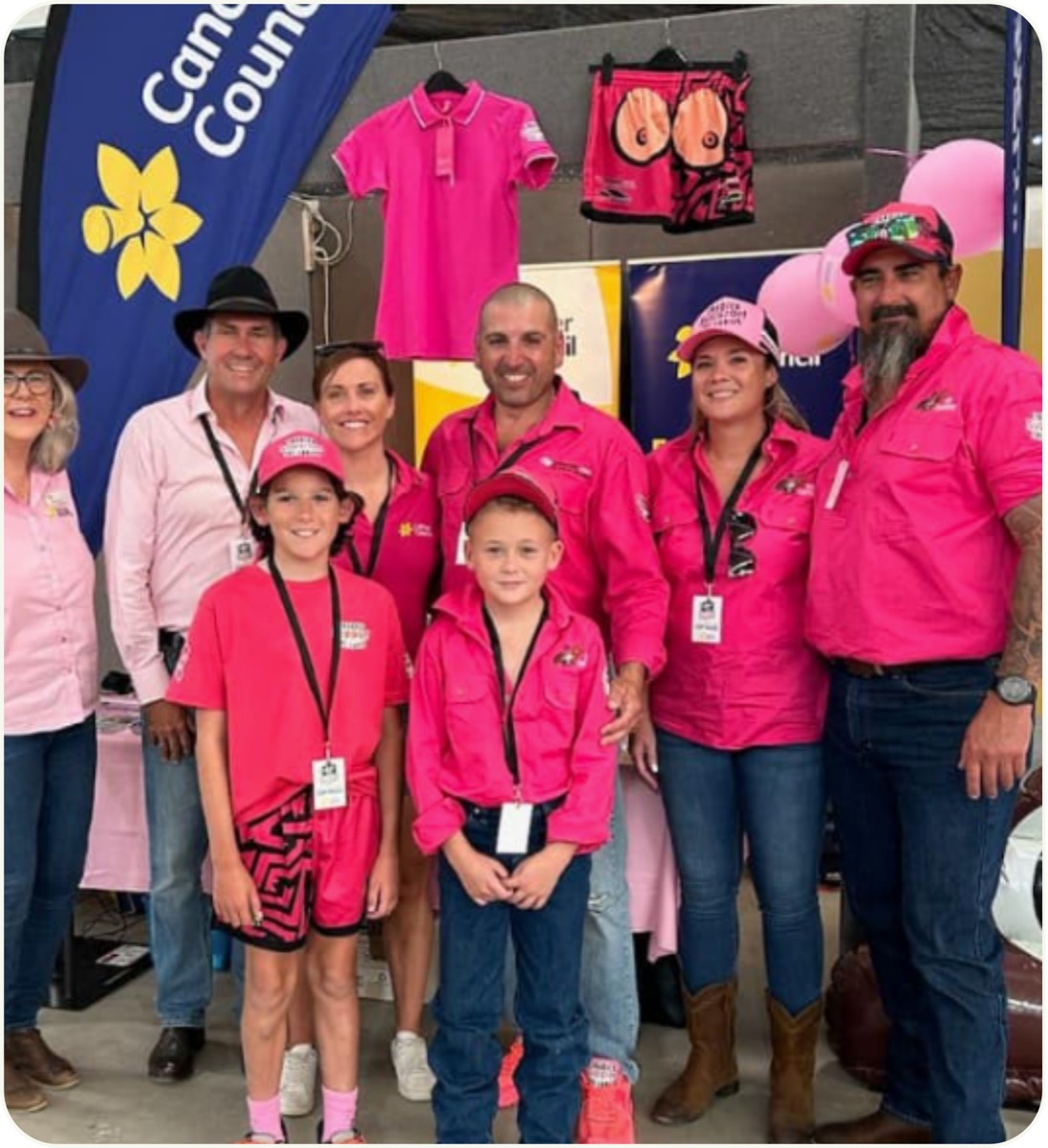 Tradies Support the Ladies team at a Cancer Council event